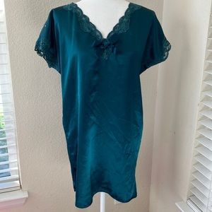 Vintage gold tab Victoria’s Secret nightgown